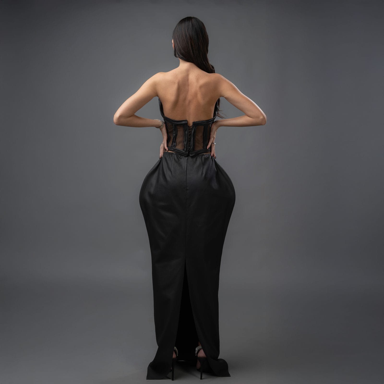 corset negru si fusta din denim peliculizat 2